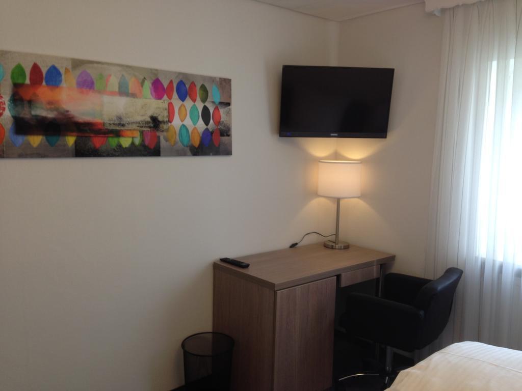 Tankbar's Hotelchen Heroldsberg Zimmer foto