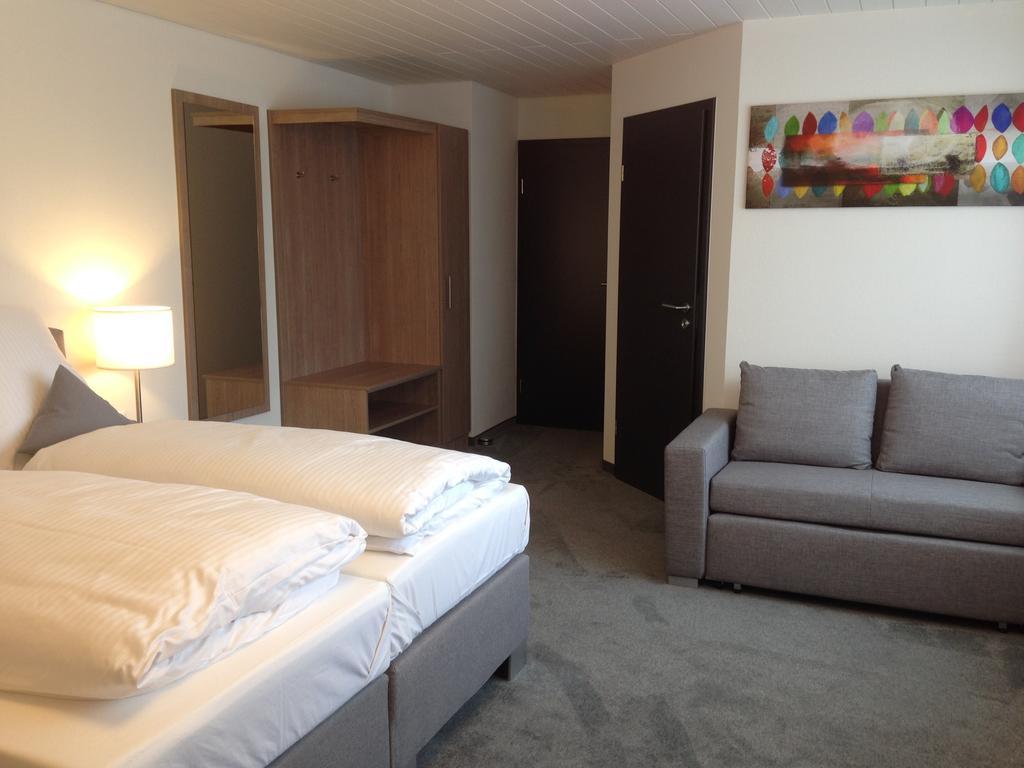 Tankbar's Hotelchen Heroldsberg Zimmer foto